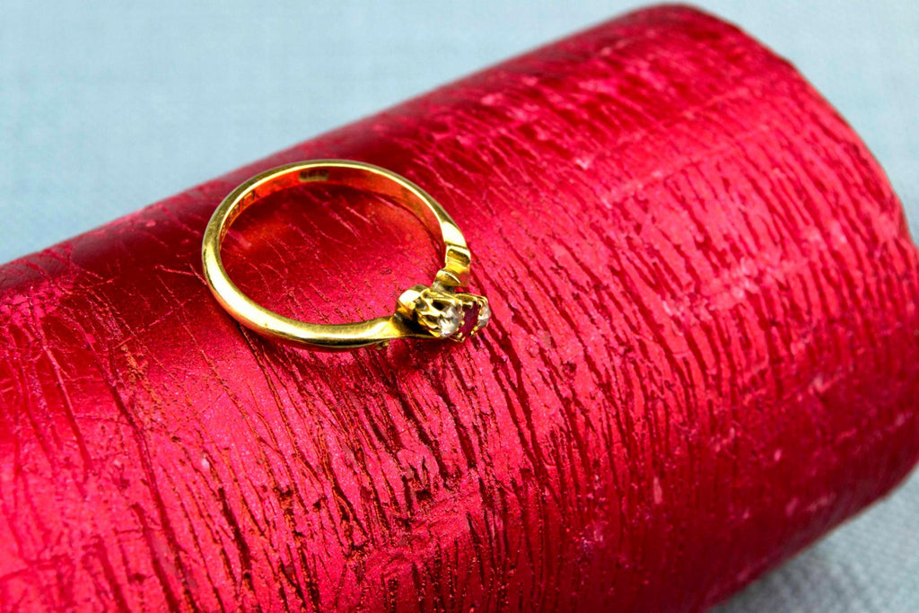 18ct Gold Ring Ruby and Diamonds, English 1909