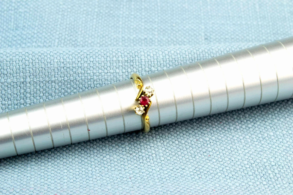 18ct Gold Ring Ruby and Diamonds, English 1909