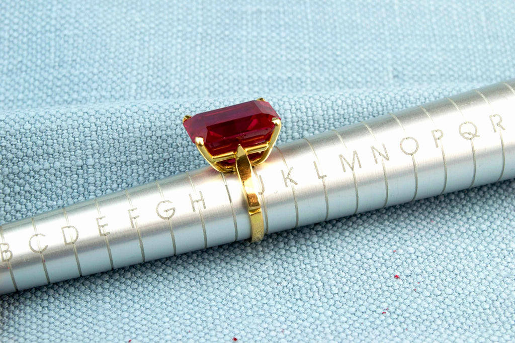 Large Ruby Ring in 18ct Gold