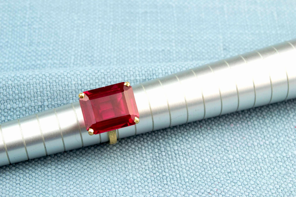 Large Ruby Ring in 18ct Gold