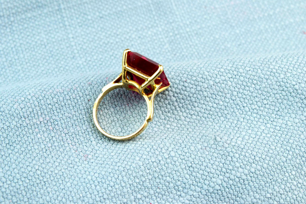Large Ruby Ring in 18ct Gold