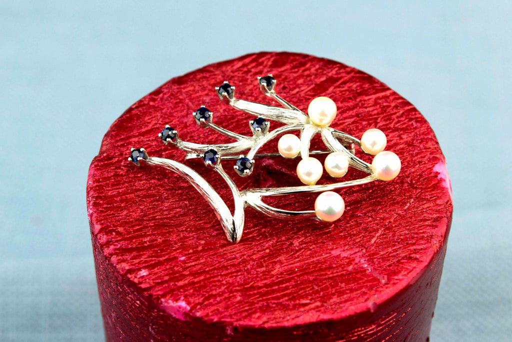 14ct Gold Brooch with Sapphires and Pearls