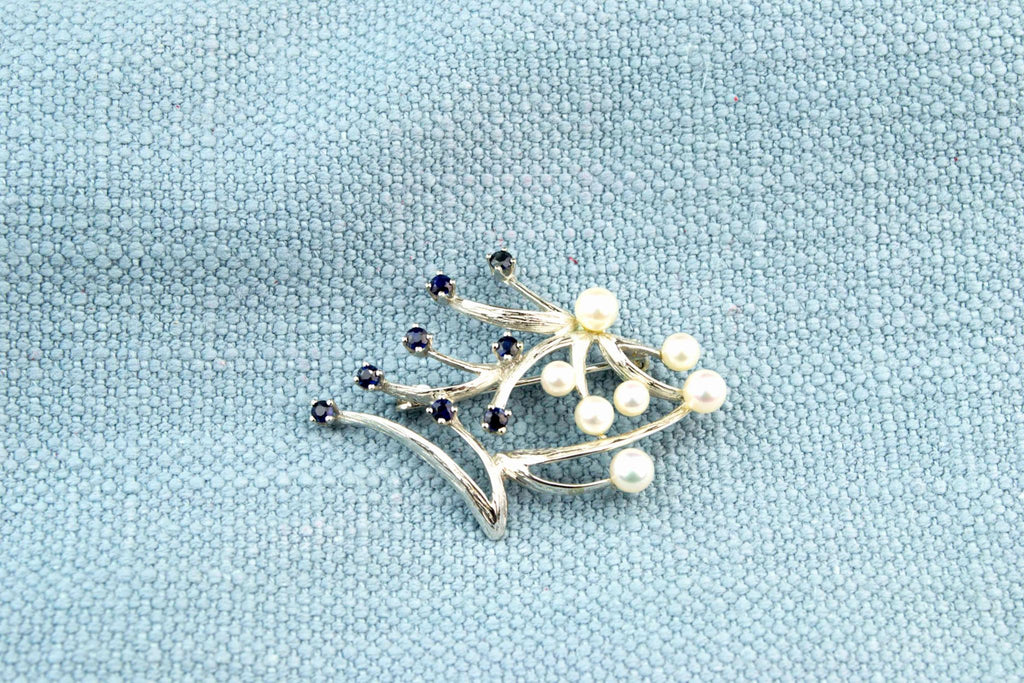 14ct Gold Brooch with Sapphires and Pearls