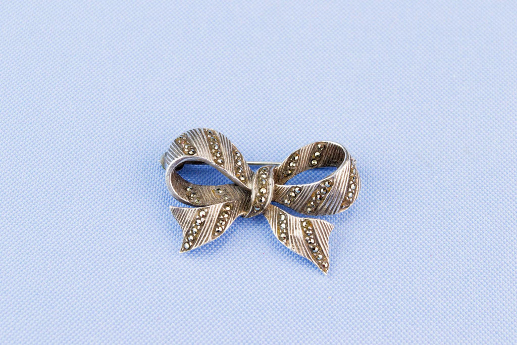 Silver Bow Brooch, German 1940s