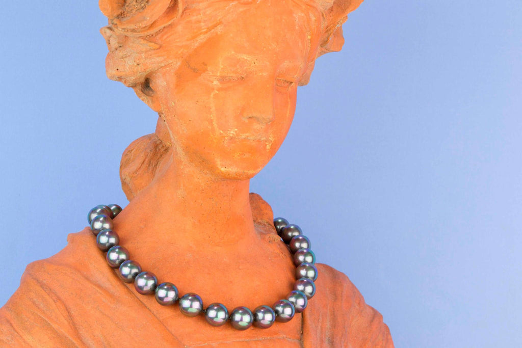Black Lustre Majorica Pearl Necklace