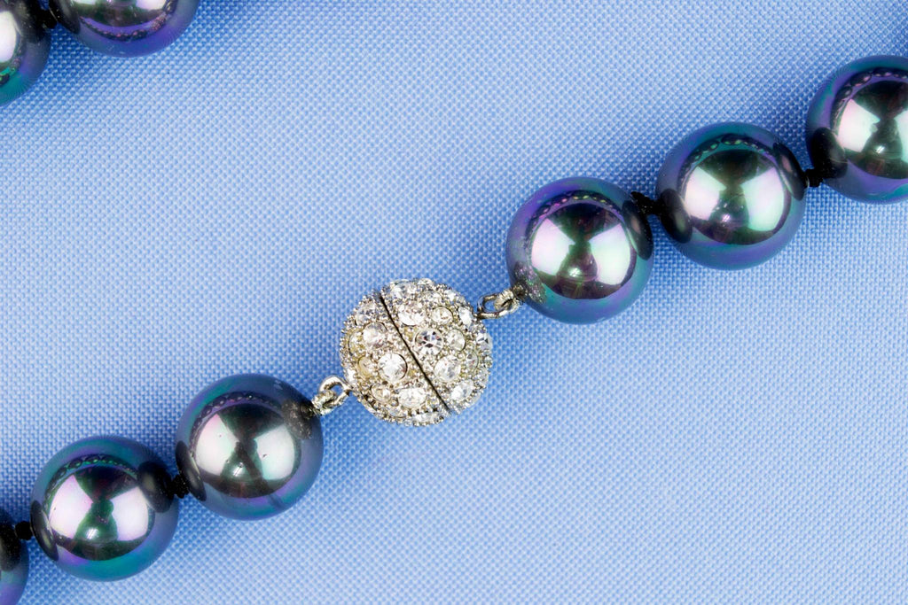 Black Lustre Majorica Pearl Necklace