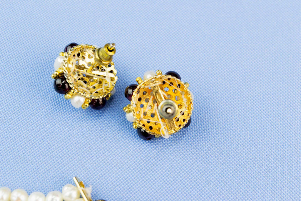 Chocker and Earrings Set with Garnets and Pearls