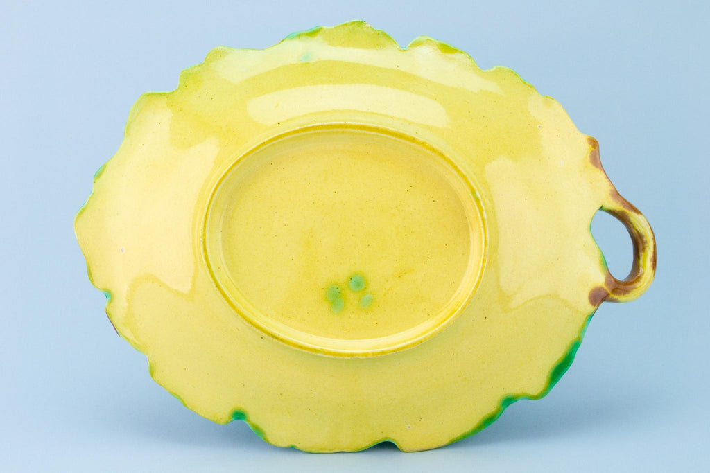 Green Majolica Leaf Serving Dish, English Late 19th Century