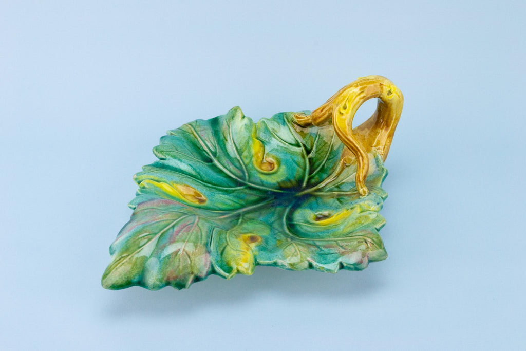 Green Leaf Majolica Serving Dish, English Late 19th Century