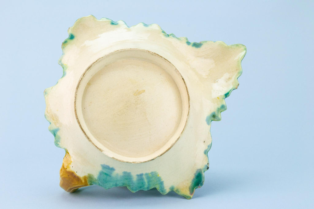 Green Leaf Majolica Serving Dish, English Late 19th Century