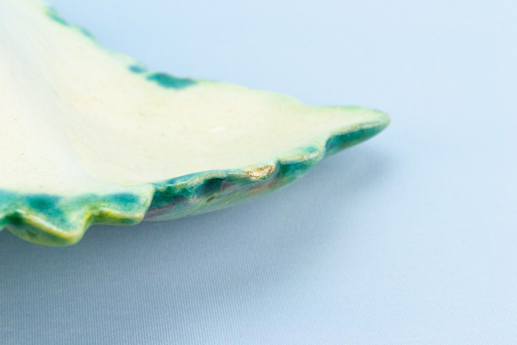 Green Leaf Majolica Serving Dish, English Late 19th Century