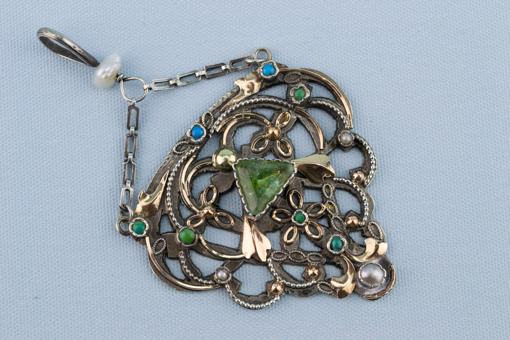 Silver and Emerald Pendant Arts & Crafts 1890s