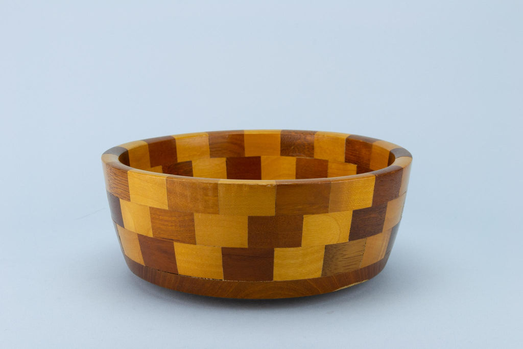 Vintage Chequered Fruit Bowl in Wood