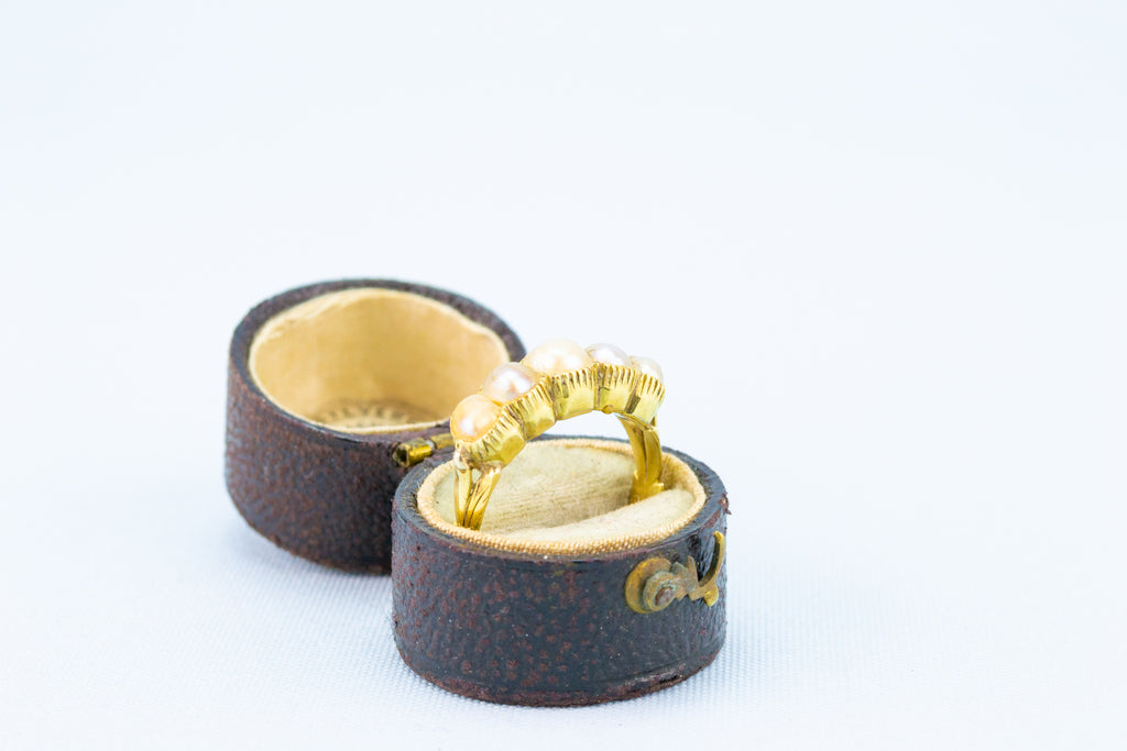 Gold & Scottish Pearls Ring, English 18th Century