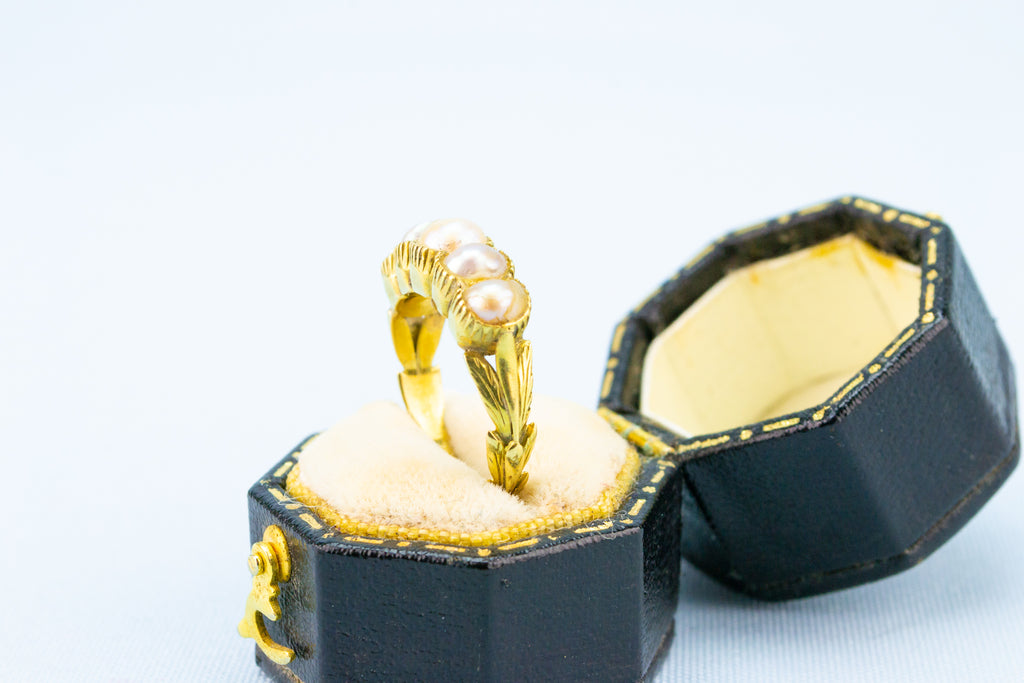 Gold & Scottish Pearls Ring, English 18th Century