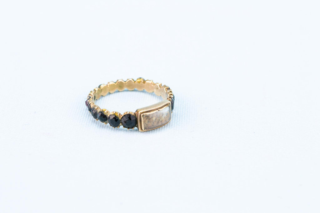 Black Ring in Gold, English 1820s