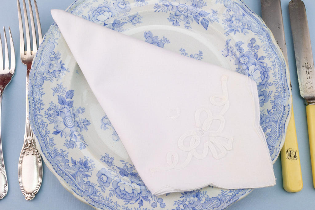 8 Embroidered Cotton Dinner Napkins