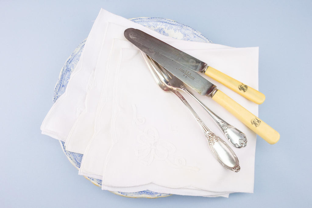 8 Embroidered Cotton Dinner Napkins