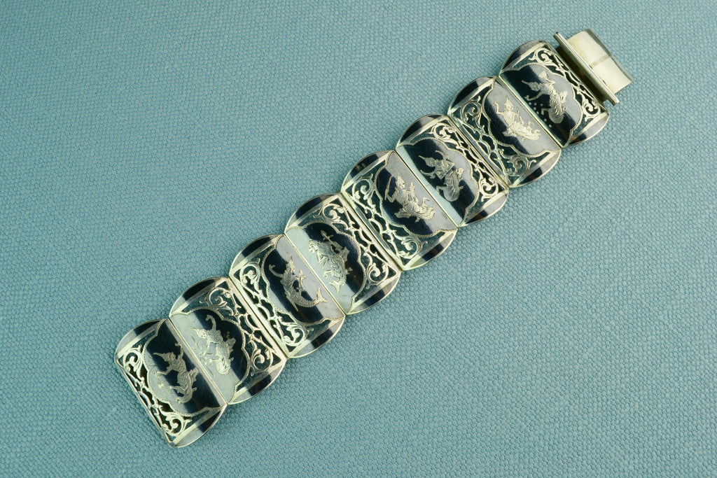 Bracelet with 8 Solid Sterling Silver Links