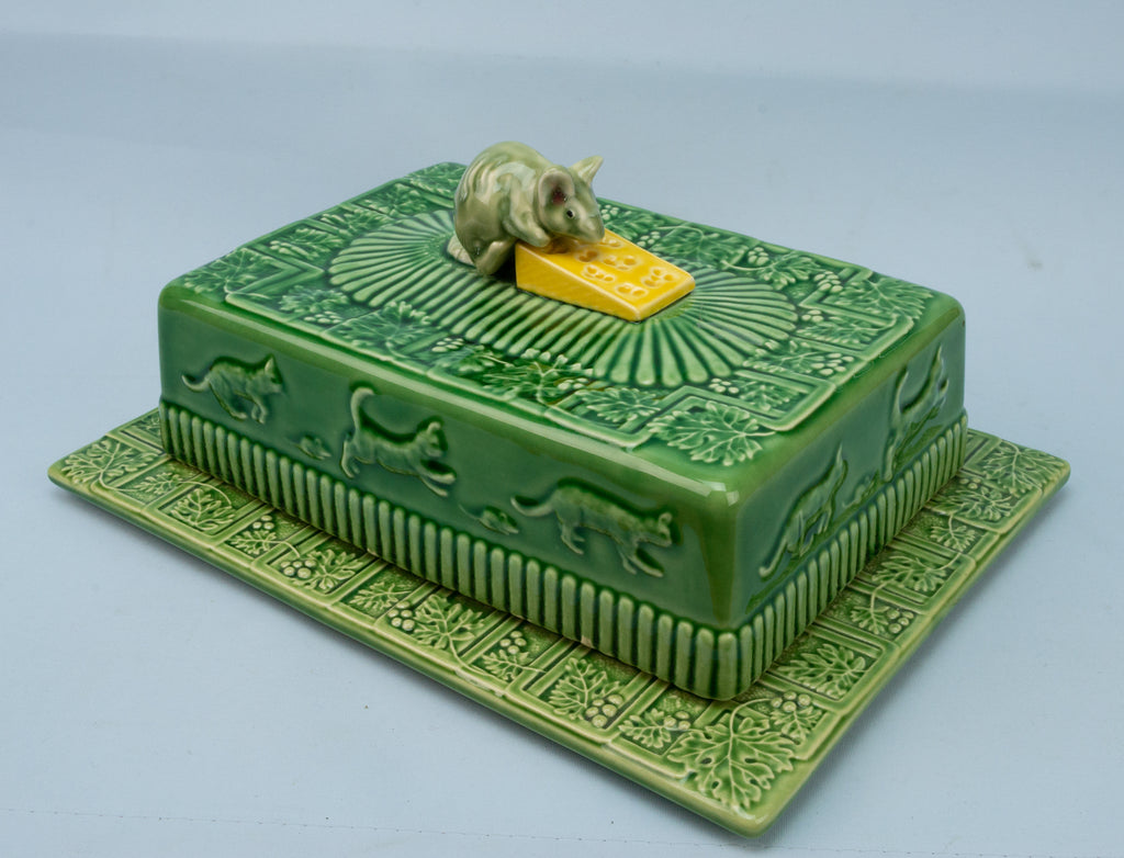 Cat & Mouse Large Majolica Cheese Dish