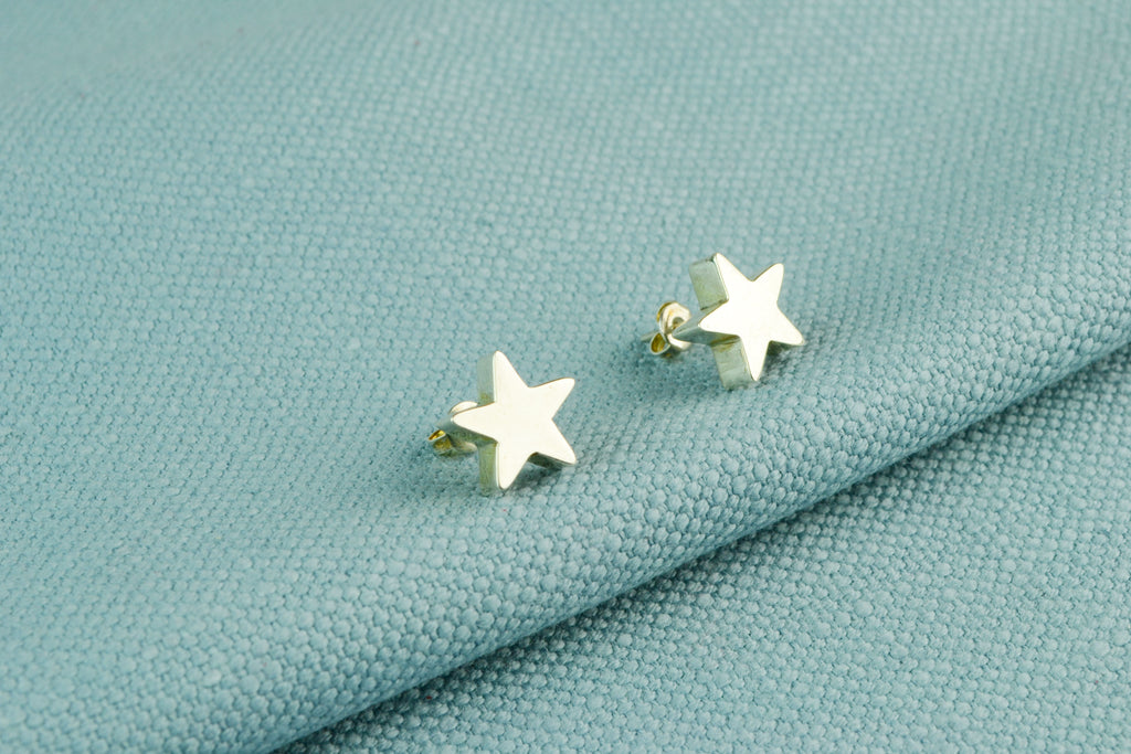 Stud Earrings Star Shaped in Sterling Silver