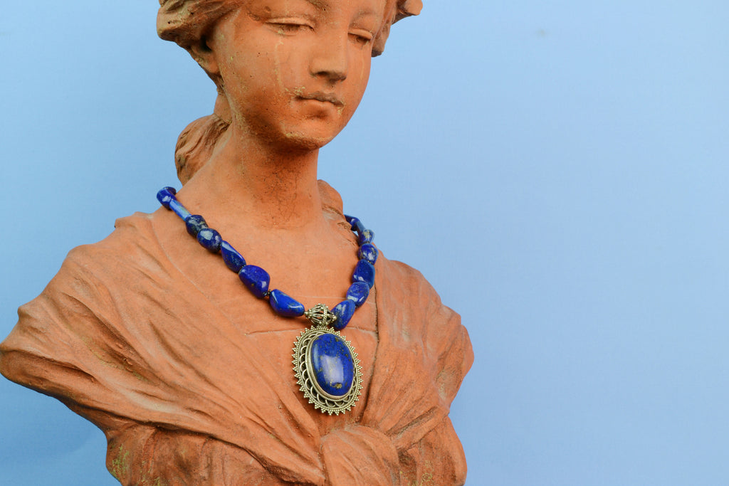 Necklace in Silver & Blue Lapis Lazuli