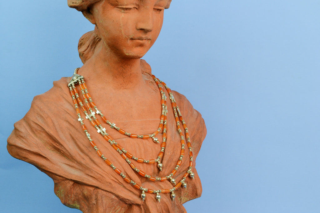 Necklace in Silver and Carnelian Beads