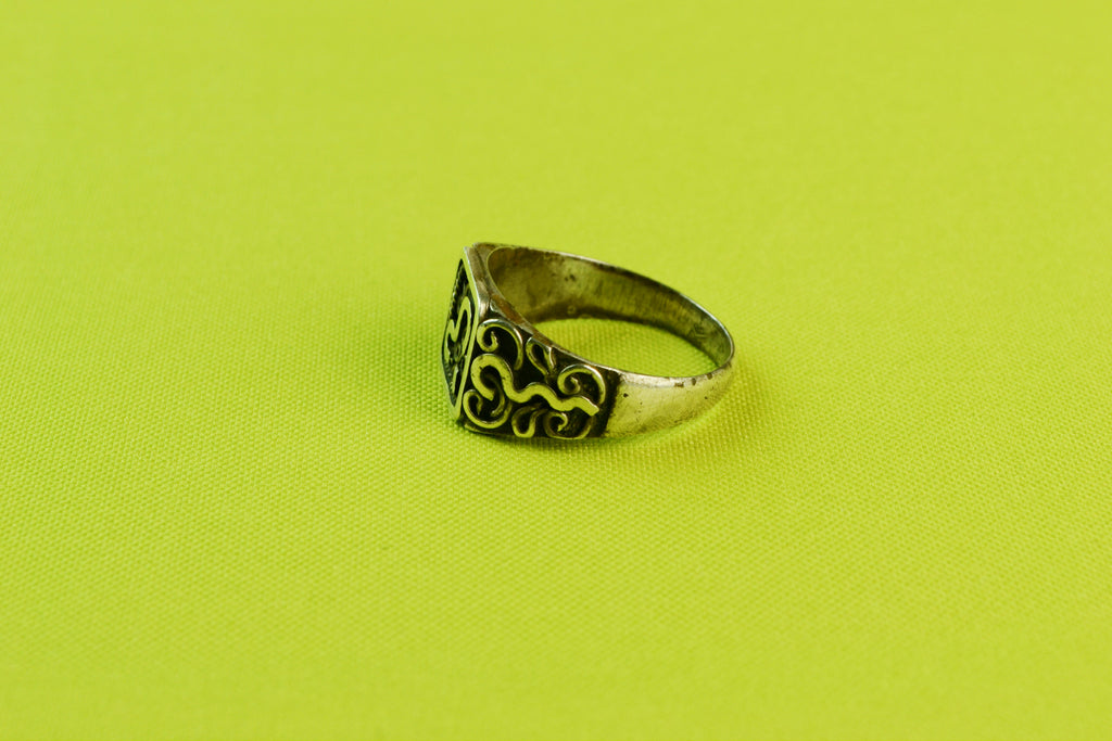 Ring in Silver with Filigree Design